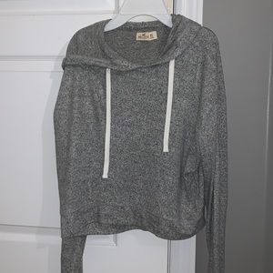NWOT Hollister cropped sweater